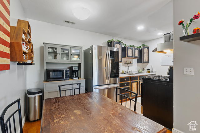 Photo 13 for MLS #2105513 at 4148 S Oak Meadows Dr #31