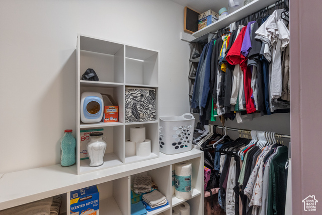Photo 18 for MLS #2105513 at 4148 S Oak Meadows Dr #31