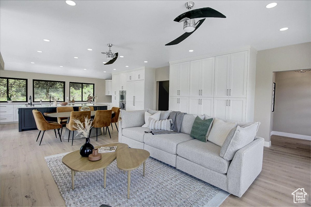 Photo 5 for MLS #2105552 at 997 S Quail Ln