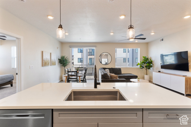 Photo 6 for MLS #2105572 at 961 W Akoya Pearl St #202