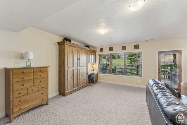 Photo 17 for MLS #2105577 at 1945 Paddington Dr