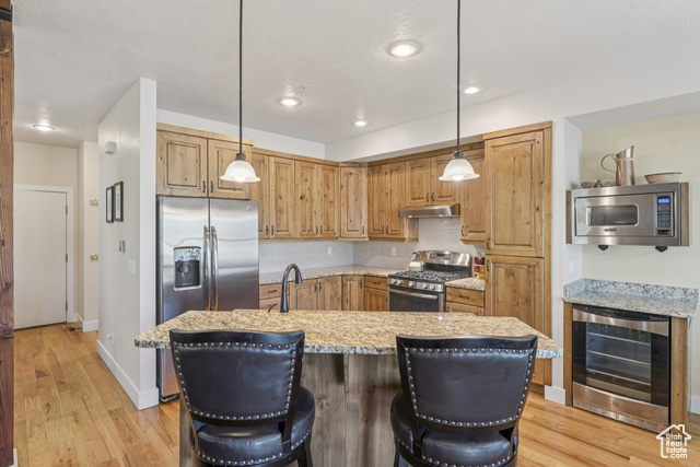 Photo 8 for MLS #2105577 at 1945 Paddington Dr