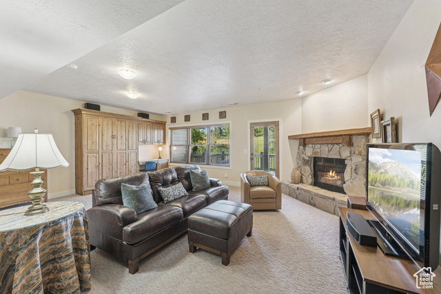 Photo 15 for MLS #2105577 at 1945 Paddington Dr