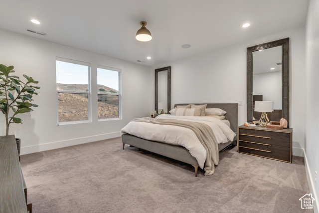 Photo 23 for MLS #2105588 at 1701 W Oakridge Cir