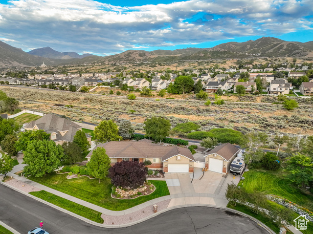 Photo 64 for MLS #2105589 at 758 E Point Hills Cv