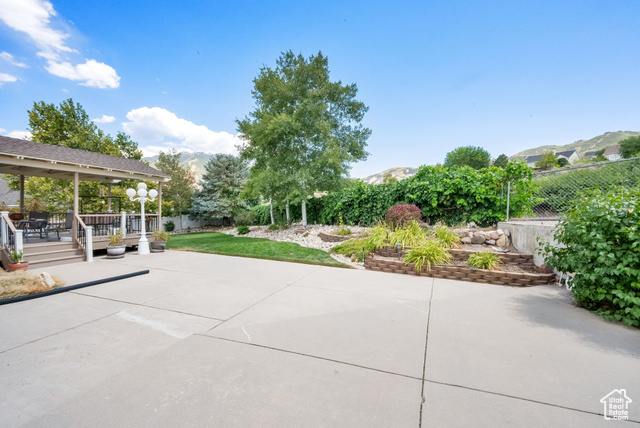 Photo 55 for MLS #2105589 at 758 E Point Hills Cv