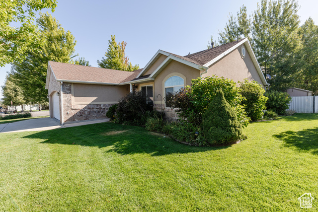 Photo 3 for MLS #2105592 at 2245 S 450 West
