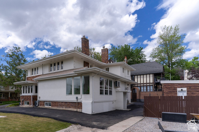 Photo 33 for MLS #2105602 at 158 N State St