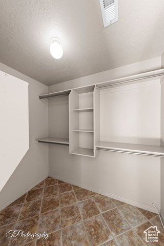 Photo 19 for MLS #2105606 at 2056 E Middleton Dr #9