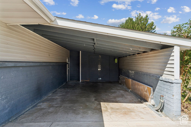 Photo 4 for MLS #2105612 at 664 E 5720 South