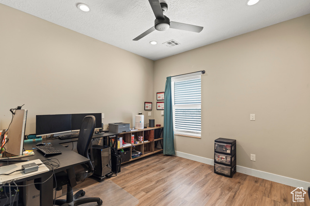 Photo 24 for MLS #2105616 at 1218 E Highline Rd