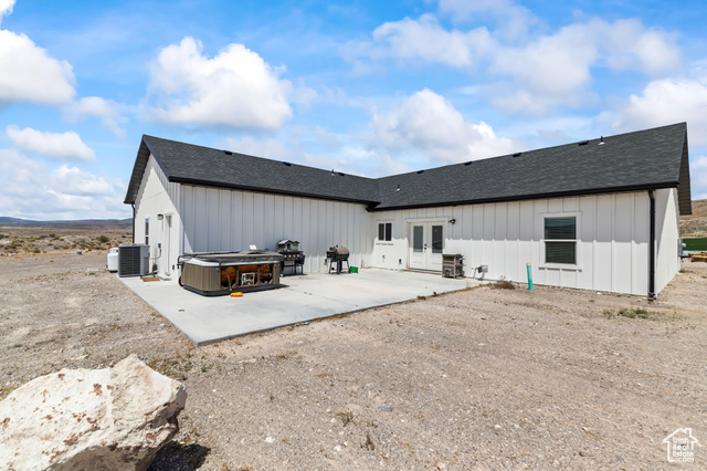 Photo 33 for MLS #2105616 at 1218 E Highline Rd