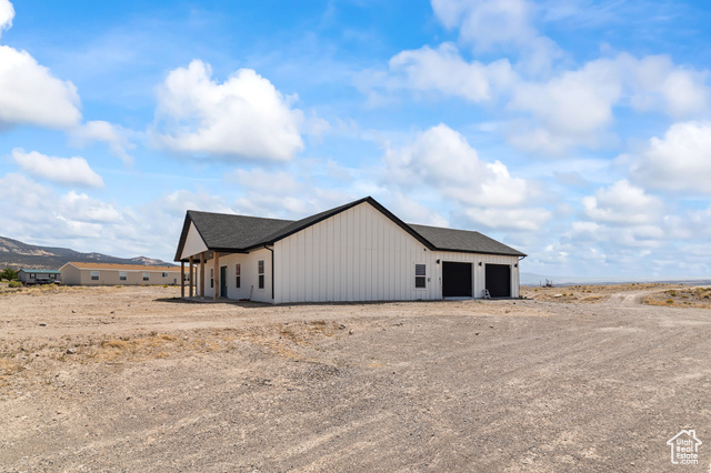 Photo 39 for MLS #2105616 at 1218 E Highline Rd