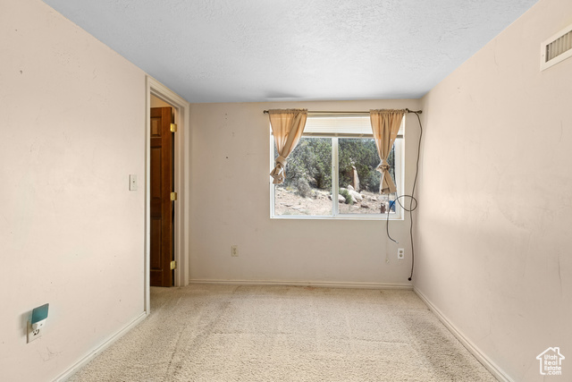 Photo 7 for MLS #2105619 at 1514 N Rome Way