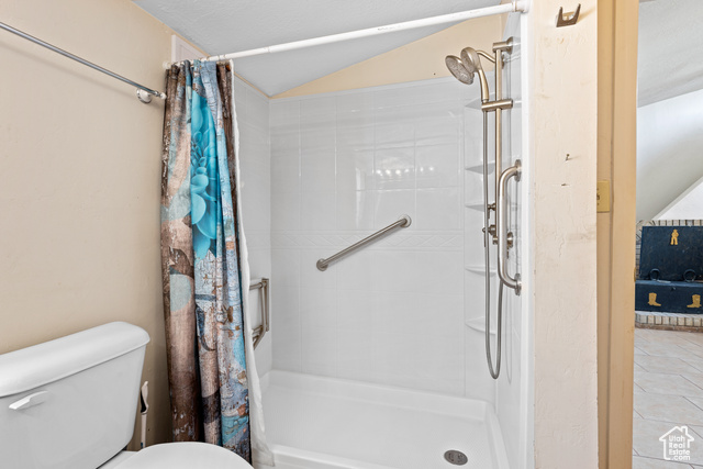 Photo 8 for MLS #2105619 at 1514 N Rome Way