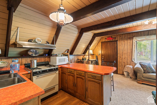 Photo 10 for MLS #2105627 at 959 Cove Rd