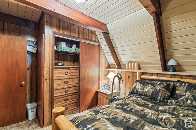 Photo 13 for MLS #2105627 at 959 Cove Rd