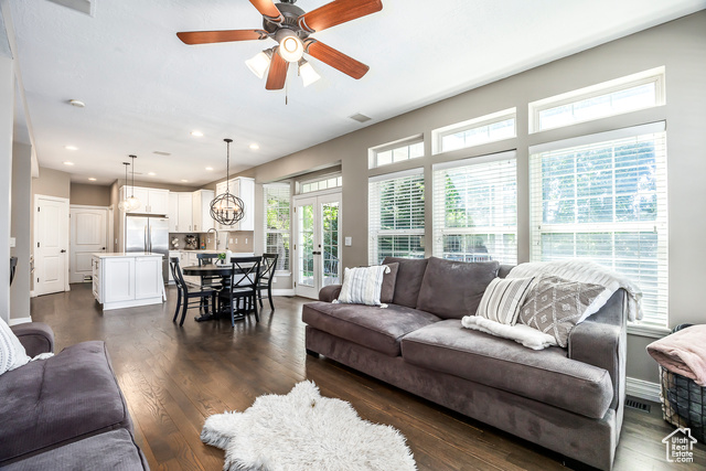 Photo 4 for MLS #2105631 at 912 E 600 North