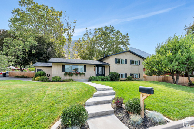 3202 CHEROKEE LN, Provo UT 84604