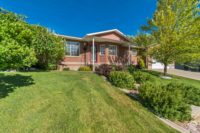 Photo 2 for MLS #2105653 at 1318 N 550 East