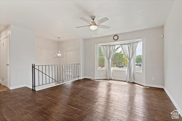Photo 7 for MLS #2105672 at 4942 W Saguaro Dr