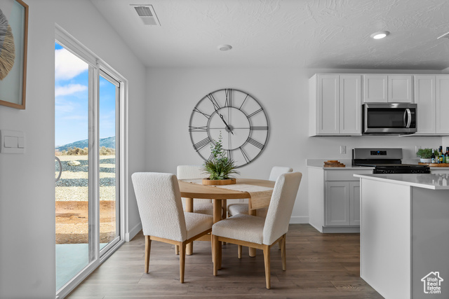 Photo 8 for MLS #2105684 at 3293 W Indigo St #1085
