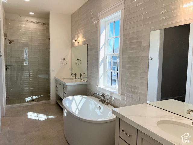 Photo 9 for MLS #2105686 at 10993 S Lake Island Dr #310