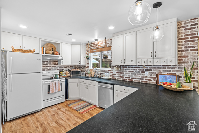 Photo 10 for MLS #2105708 at 7736 S Avondale Dr
