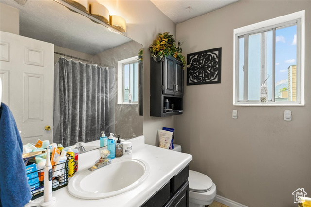 Photo 19 for MLS #2105736 at 444 E Acoma Rd