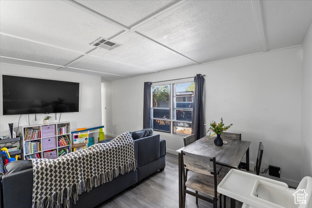 Photo 9 for MLS #2105798 at 2875 N Hill Field Rd #17