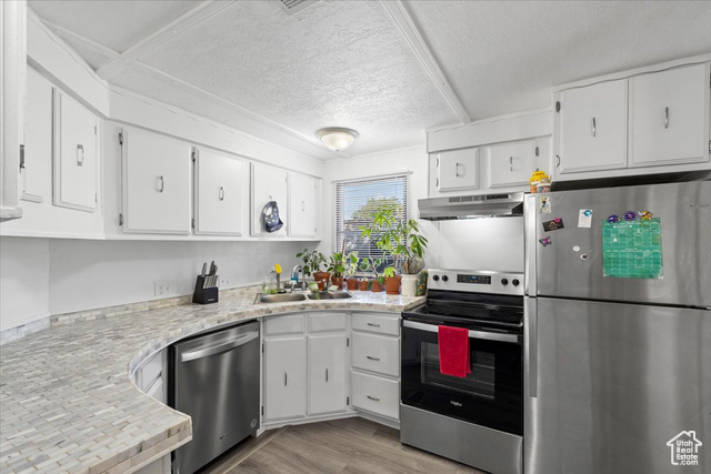 Photo 13 for MLS #2105798 at 2875 N Hill Field Rd #17