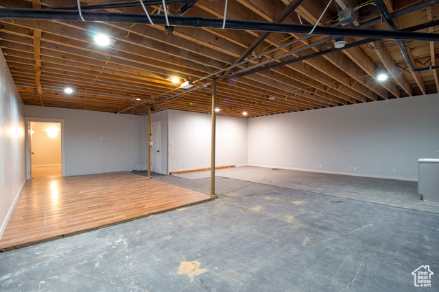 Photo 14 for MLS #2105813 at 2017 Polk Ave
