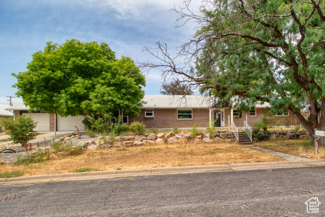 Photo 19 for MLS #2105813 at 2017 Polk Ave
