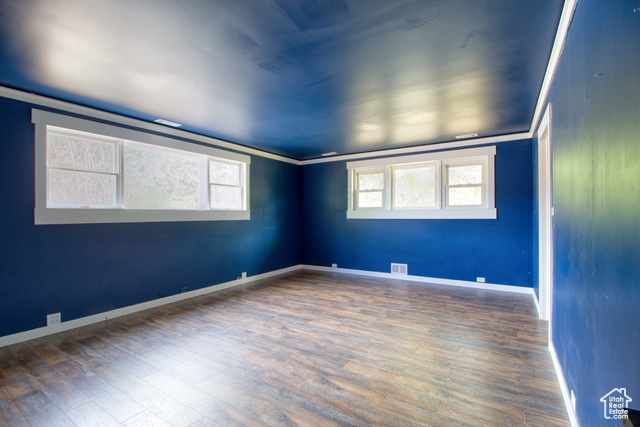 Photo 7 for MLS #2105813 at 2017 Polk Ave
