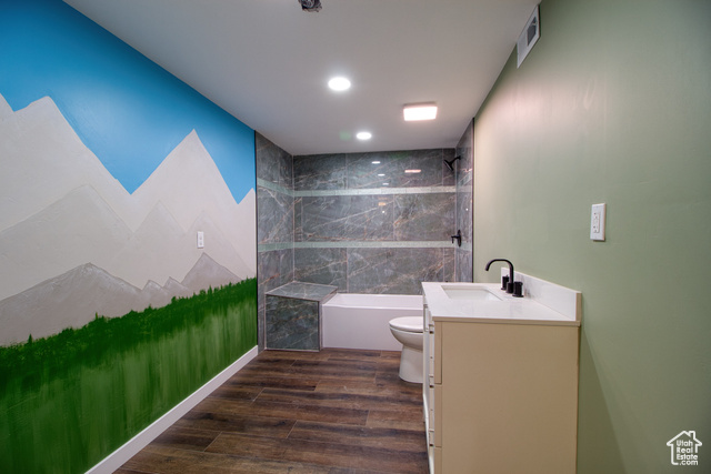 Photo 13 for MLS #2105813 at 2017 Polk Ave