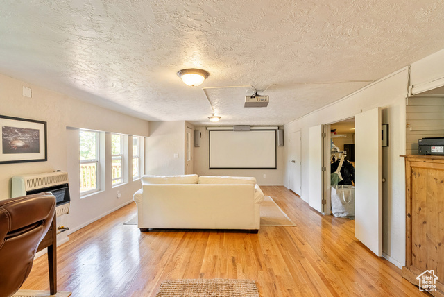 Photo 33 for MLS #2105817 at 485 Upper Evergreen Dr