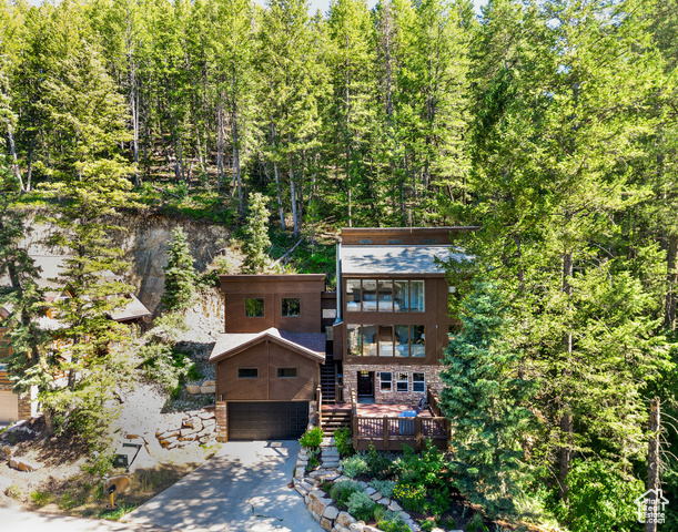 Photo 46 for MLS #2105817 at 485 Upper Evergreen Dr