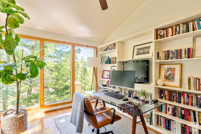 Photo 19 for MLS #2105817 at 485 Upper Evergreen Dr