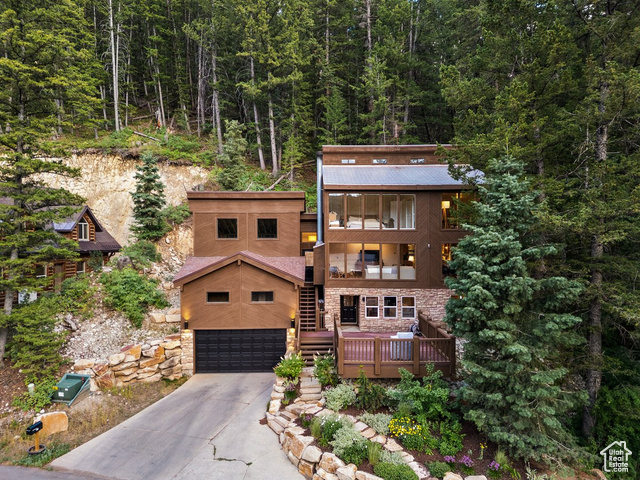 Photo 48 for MLS #2105817 at 485 Upper Evergreen Dr