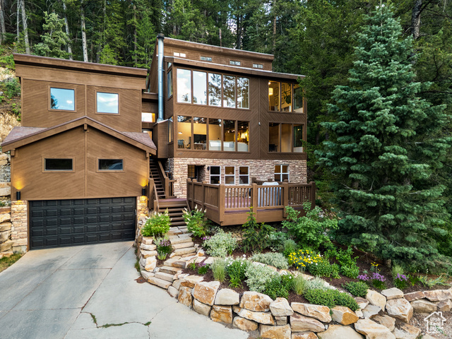 Photo 2 for MLS #2105817 at 485 Upper Evergreen Dr