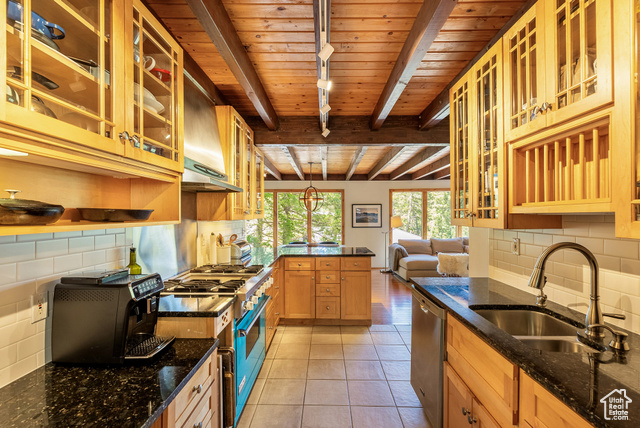 Photo 12 for MLS #2105817 at 485 Upper Evergreen Dr