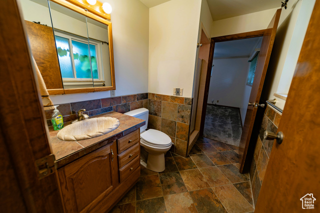 Photo 24 for MLS #2105827 at 349 Crestview Dr