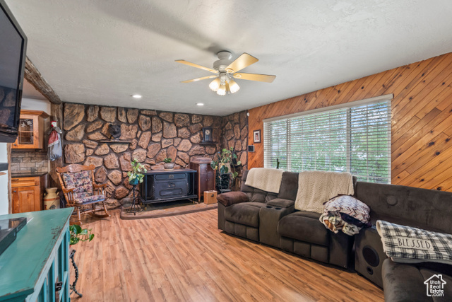 Photo 7 for MLS #2105839 at 3168 W 1300 North
