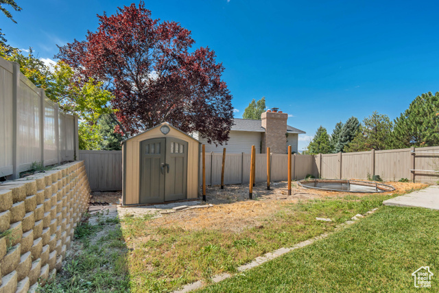 Photo 5 for MLS #2105855 at 10094 N Oak Rd