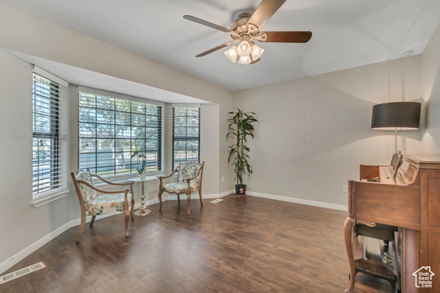 Photo 9 for MLS #2105855 at 10094 N Oak Rd