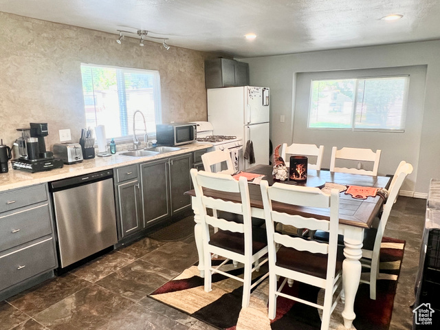 Photo 3 for MLS #2105859 at 1350 W 300 North #49
