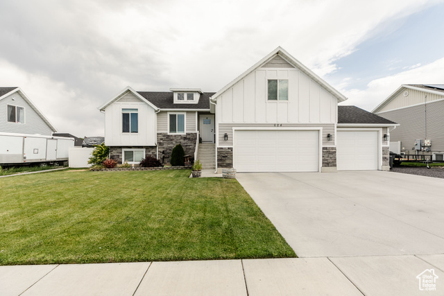 624 W 225 N, Hyrum UT 84319