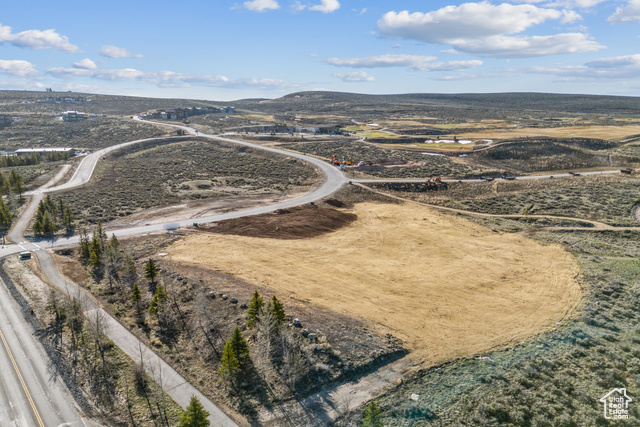 Photo 8 for MLS #2105866 at 2802 Hills Ridge Rd