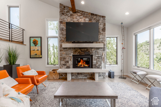 MLS #2105893 - 158 Ridge Ave