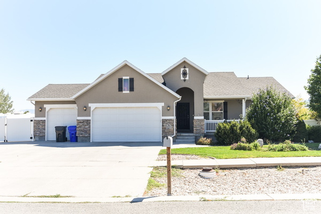 1129 S APRICOT CIR, Grantsville UT 84029